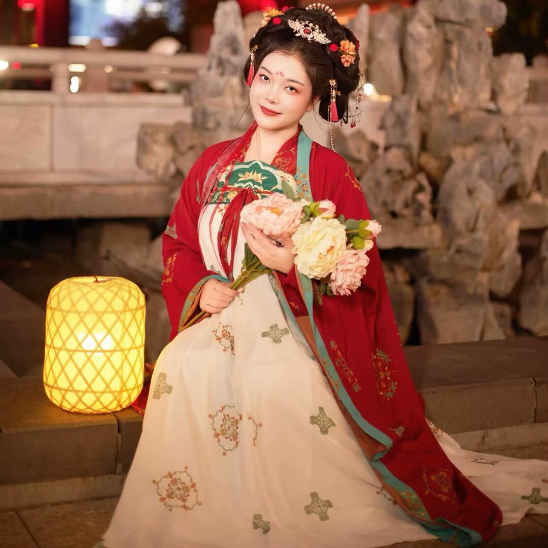 不美不萌不倾城