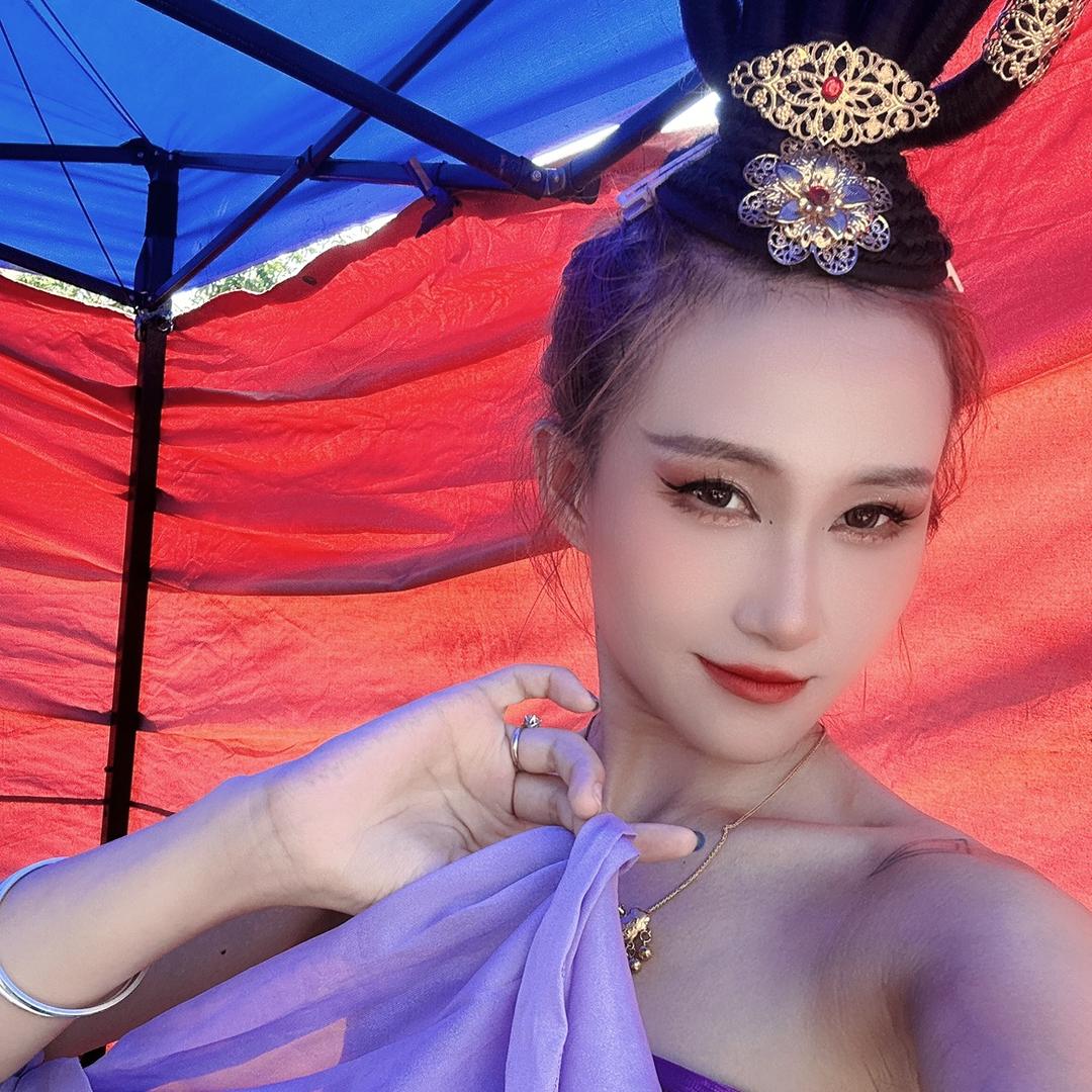 李乐乐.