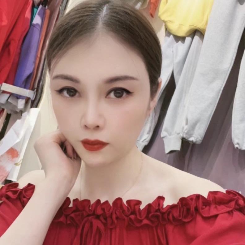 婉婷精品女装批量