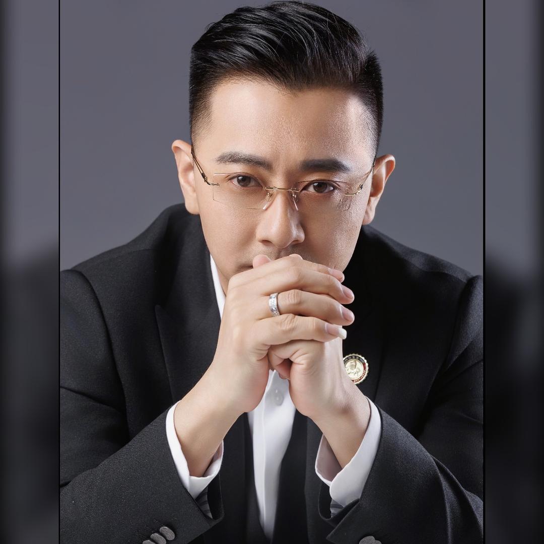 得手丁岩