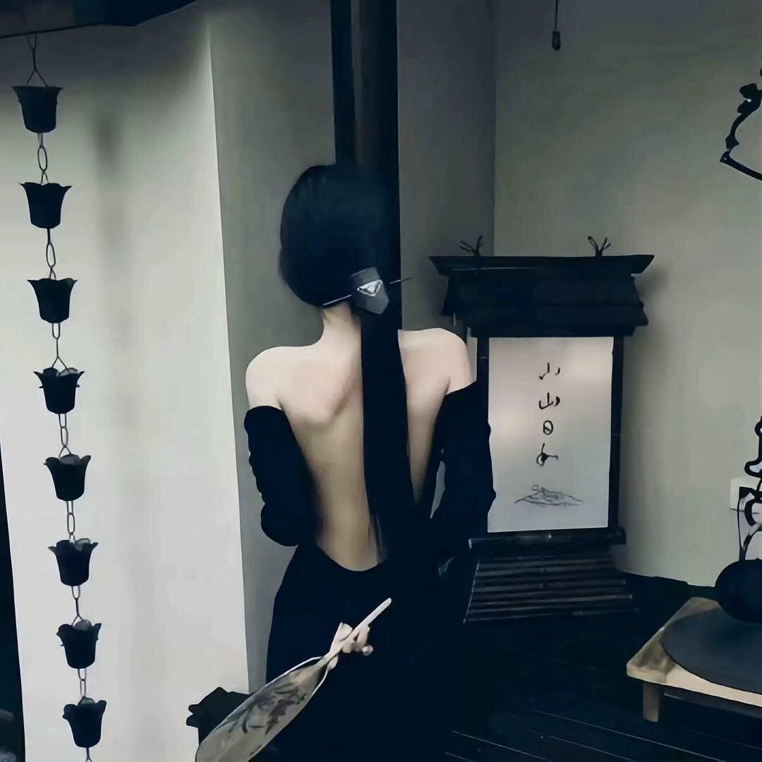 董小姐