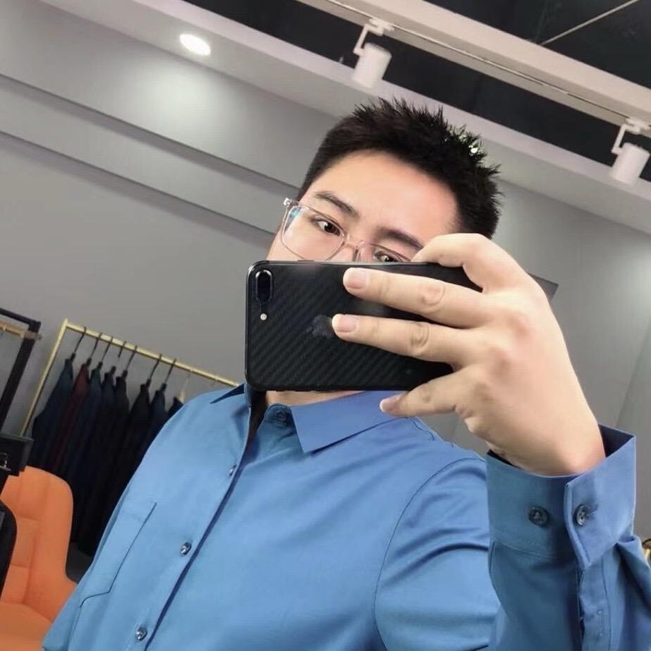小川潮桔男装