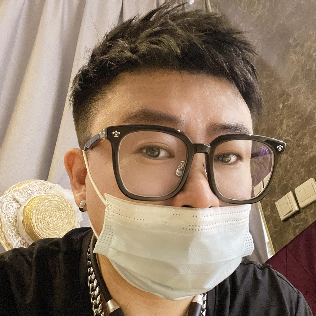 罗曼妆造师·冬哥