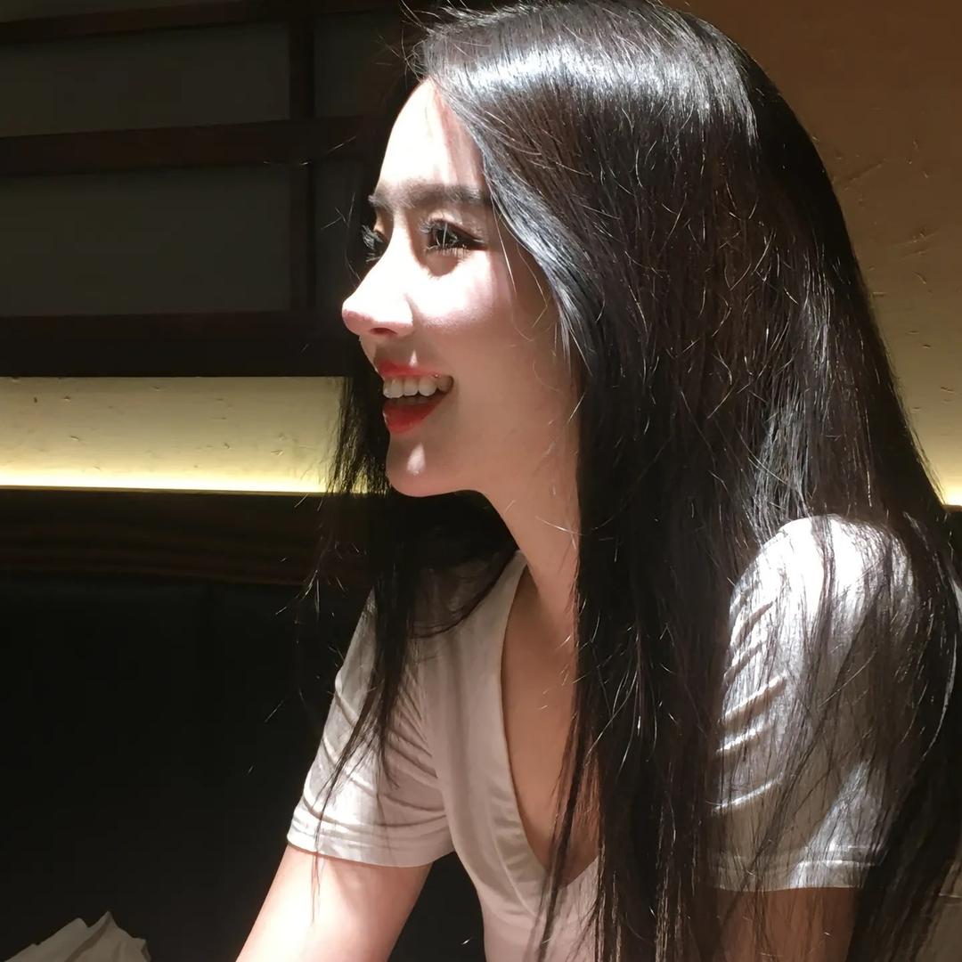 Q子