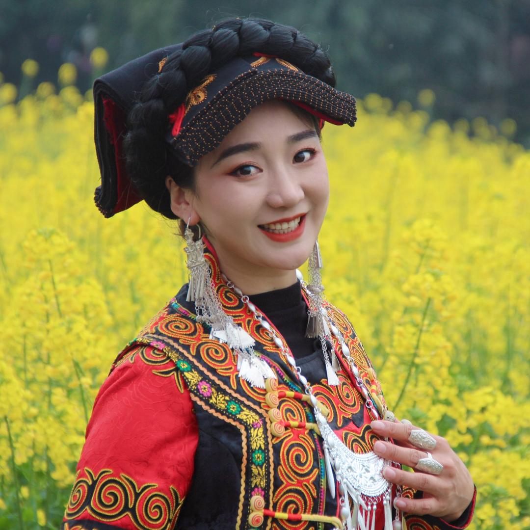 来自大凉山的阿妞姐姐