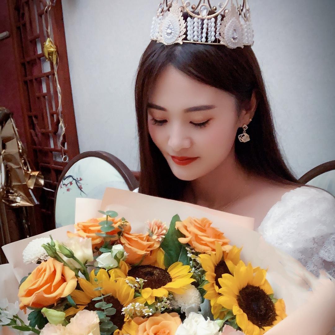 乐乐🌻