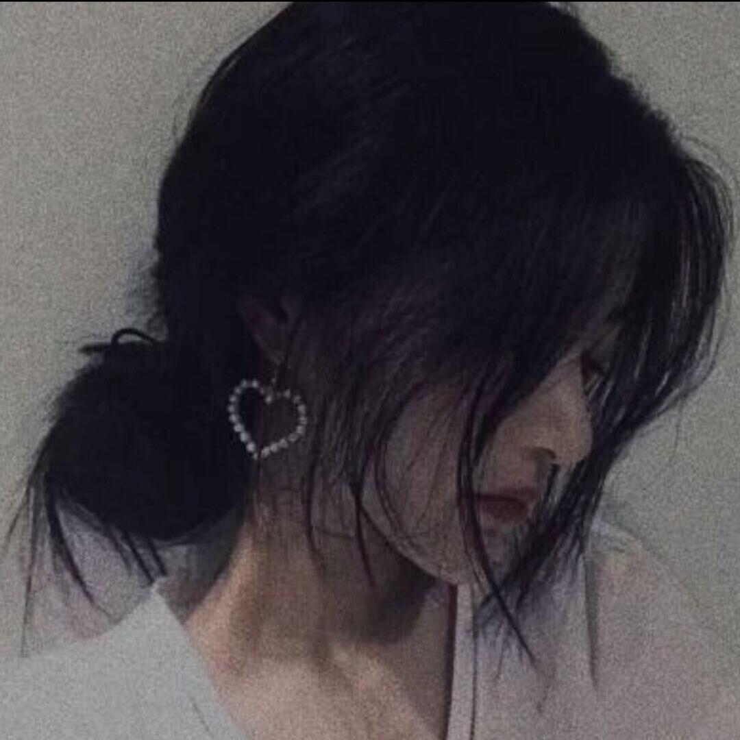 霞洛