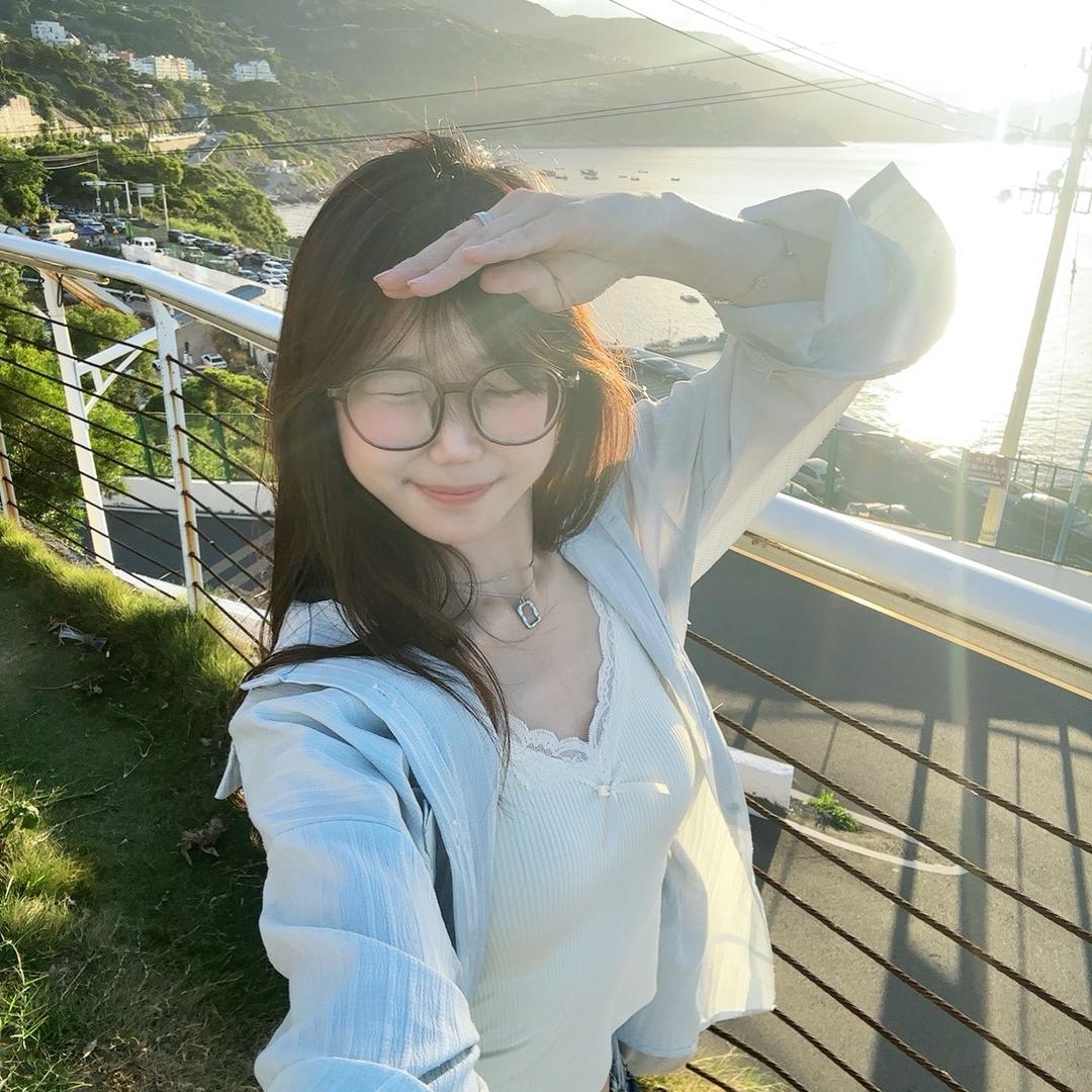 才不会毛毛躁躁