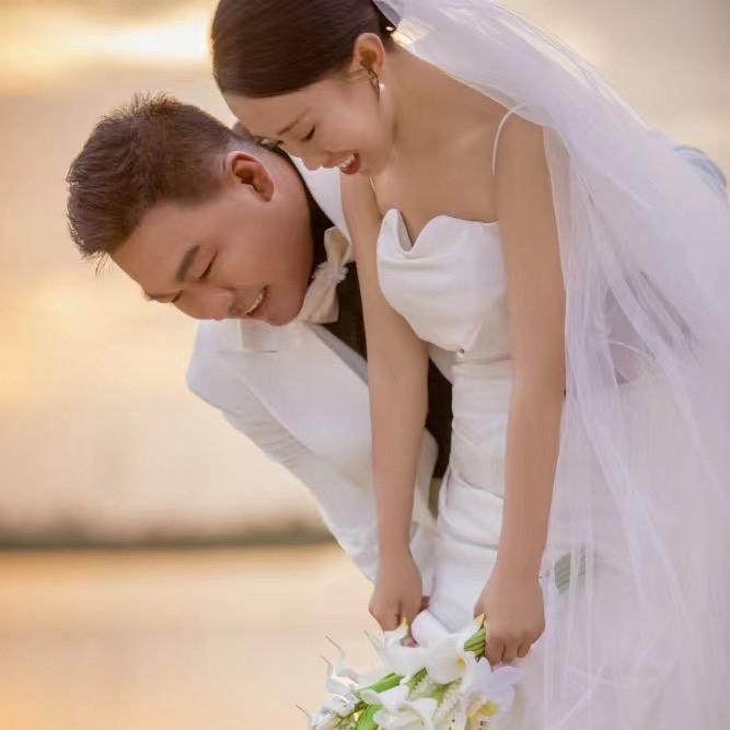 小柠檬不脱妆粉底液