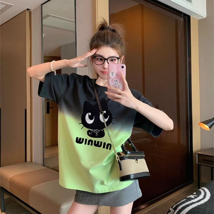 初喜遇女装店