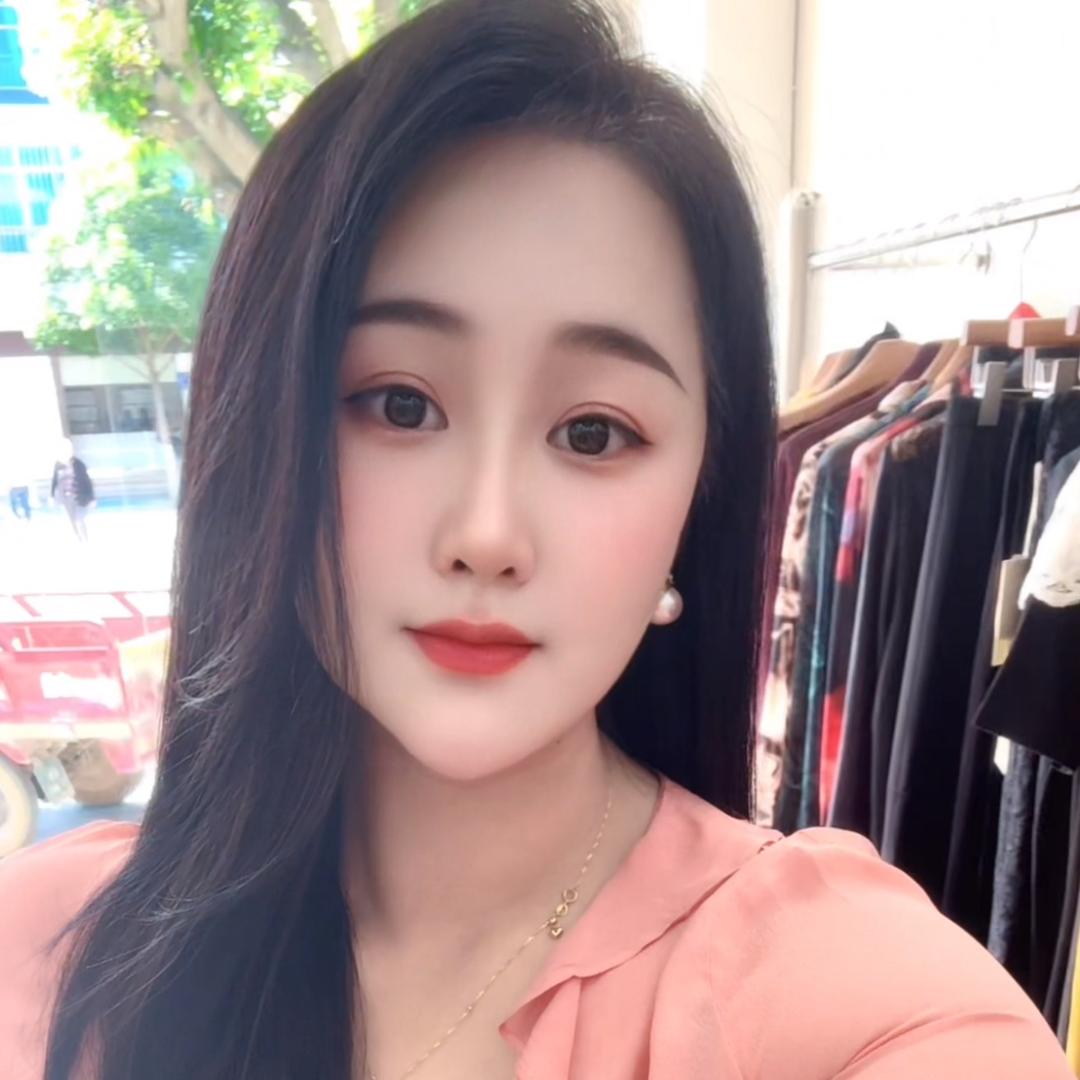 小艾〈胖缘家族〉