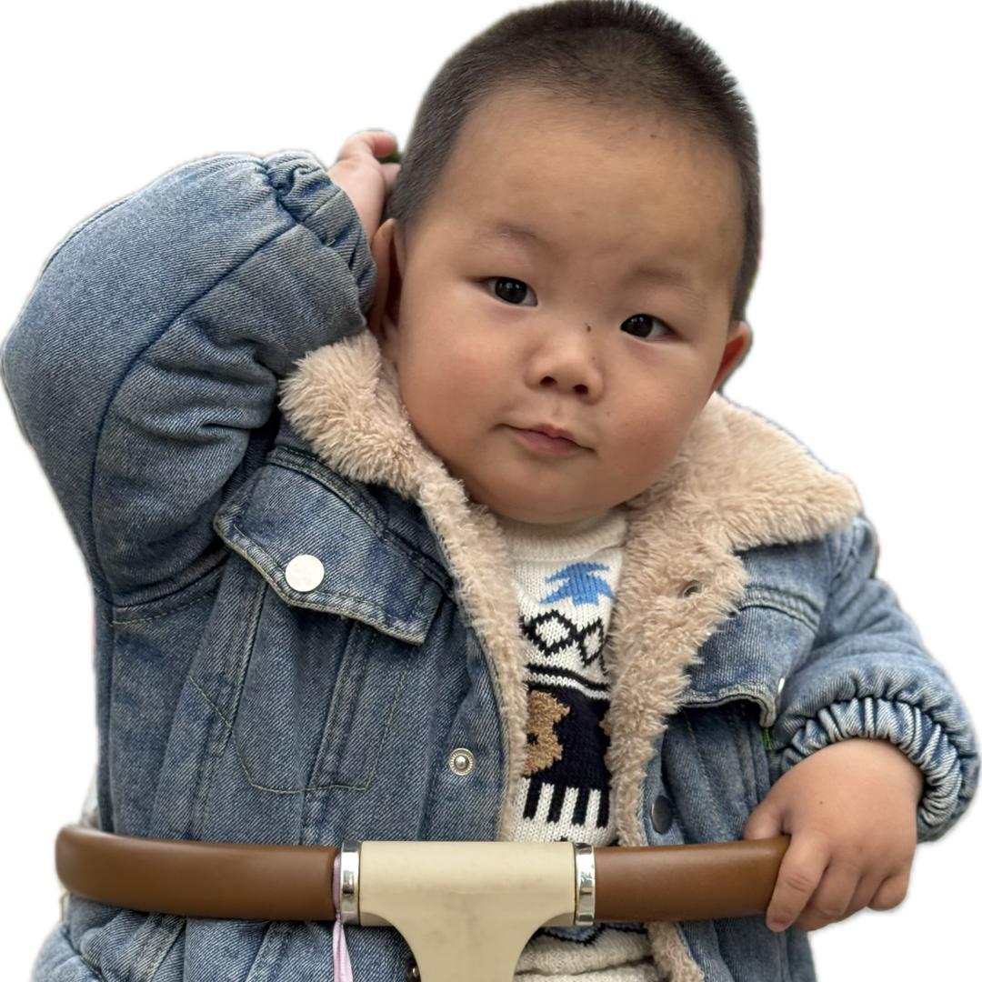 智者不入爱“何”女士