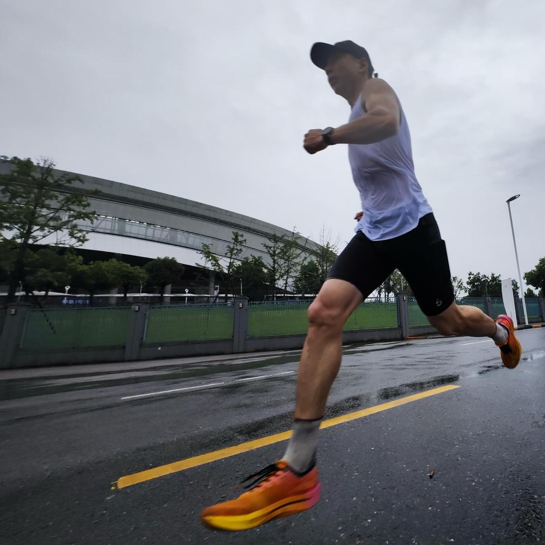 龙烈爱跑步🏃🏻‍♂️