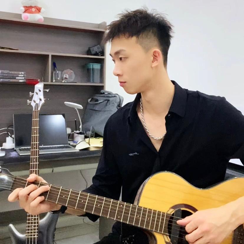 小吕.