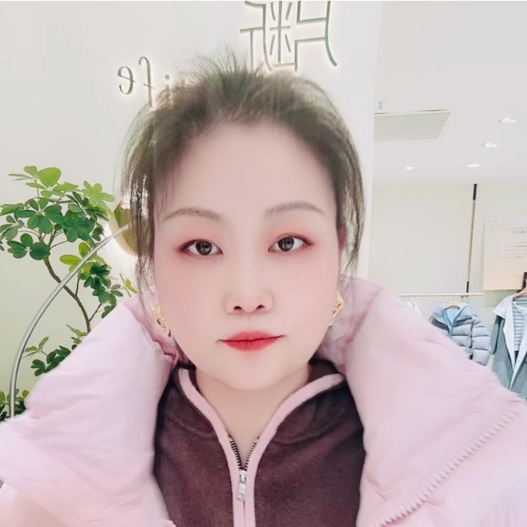 五堰时代广场二楼片断女装👑