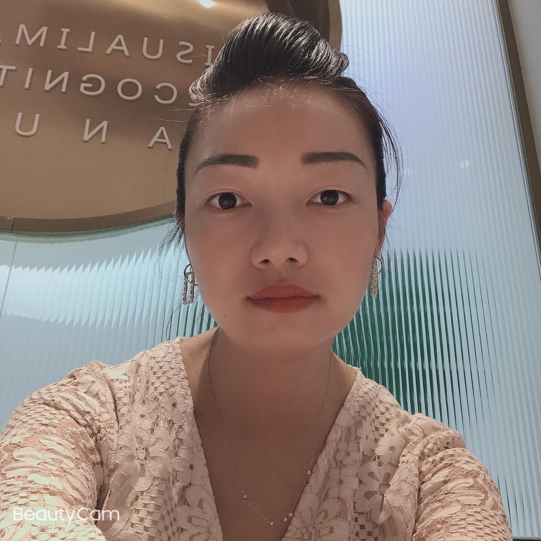 蓝微微