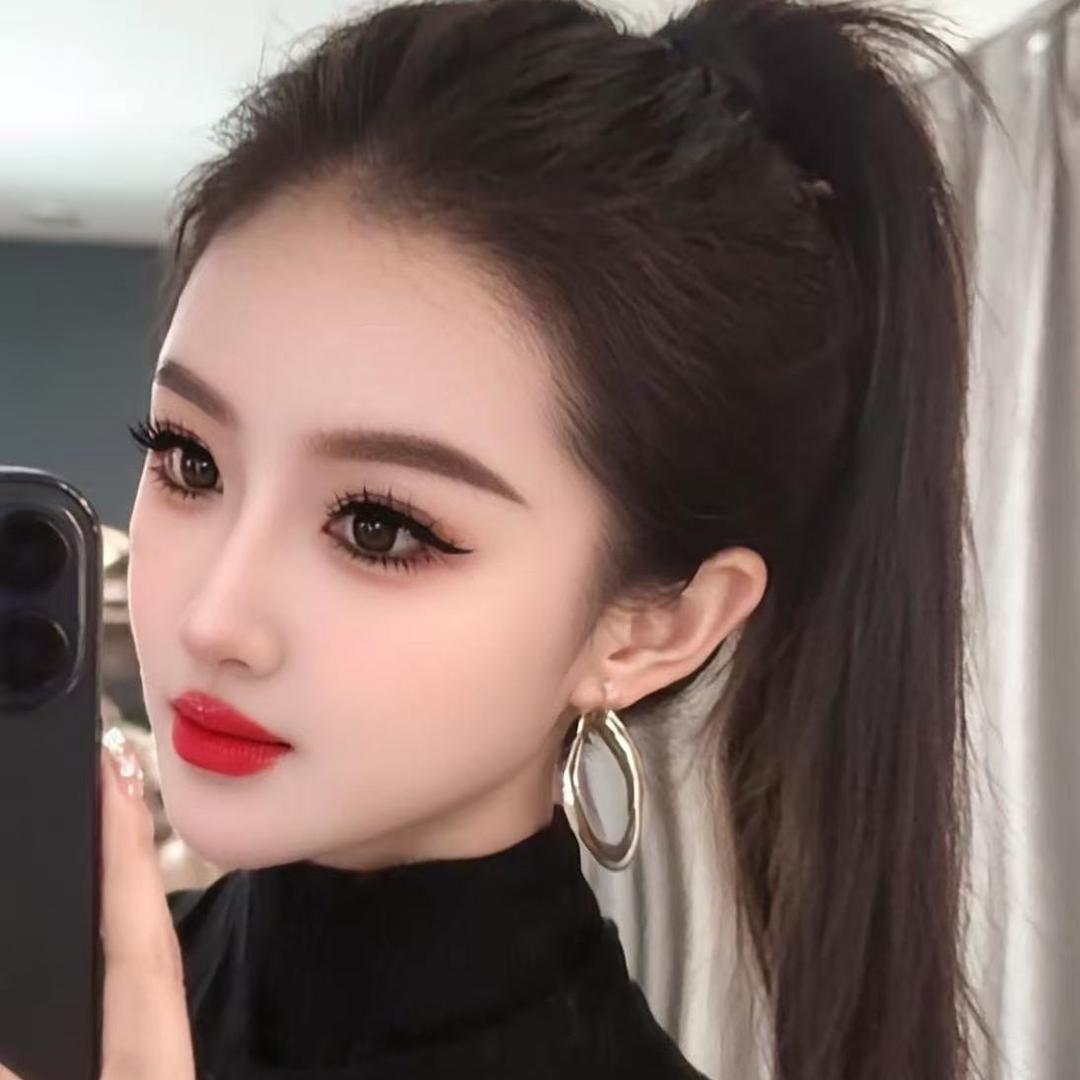 依依💕