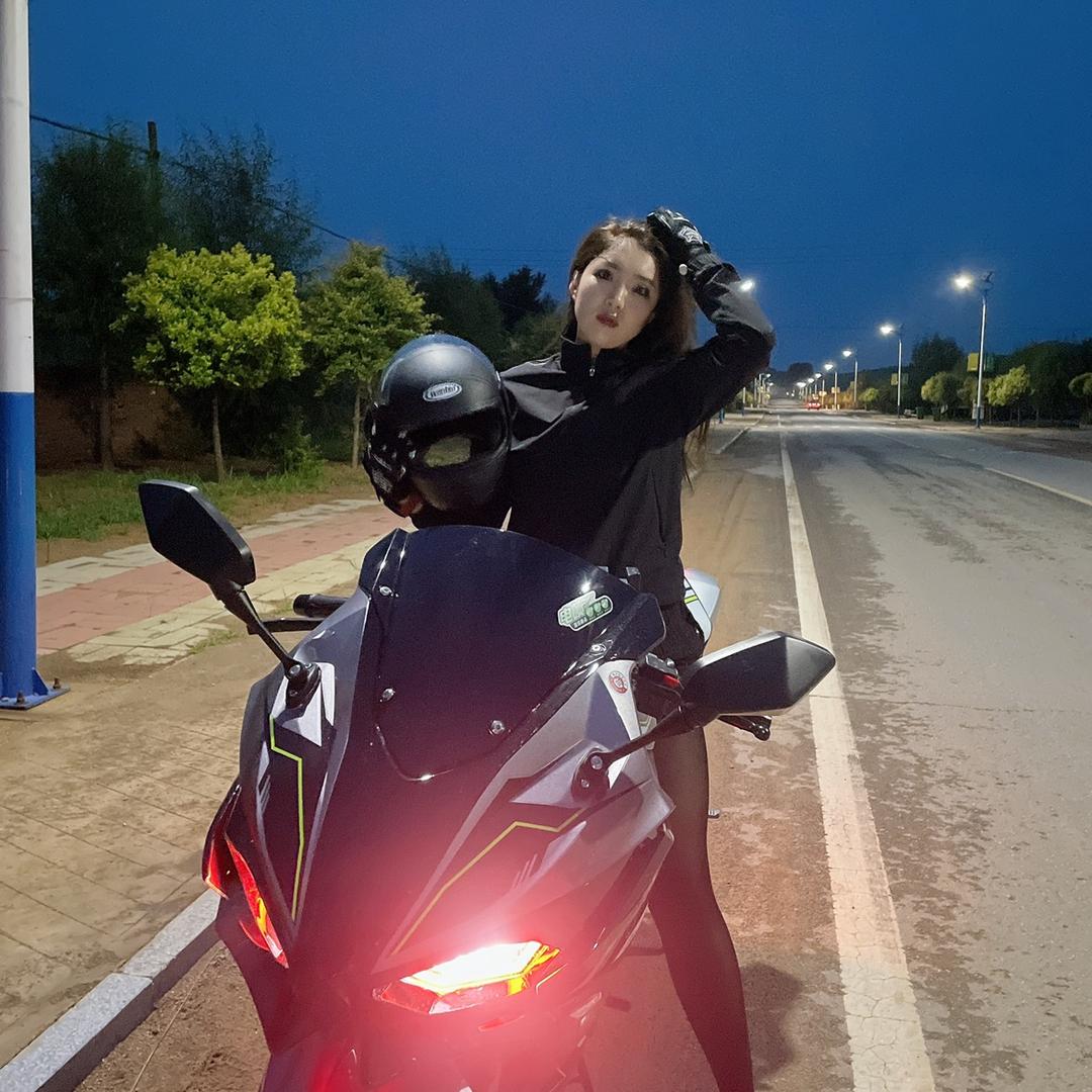 胡尔勒•百度造型