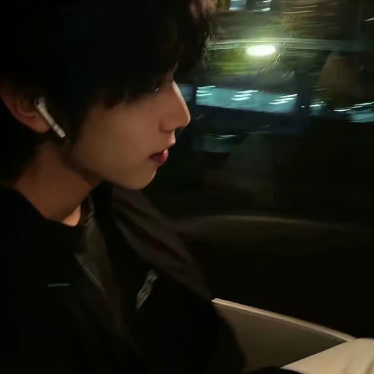 养只猫在清晨💞