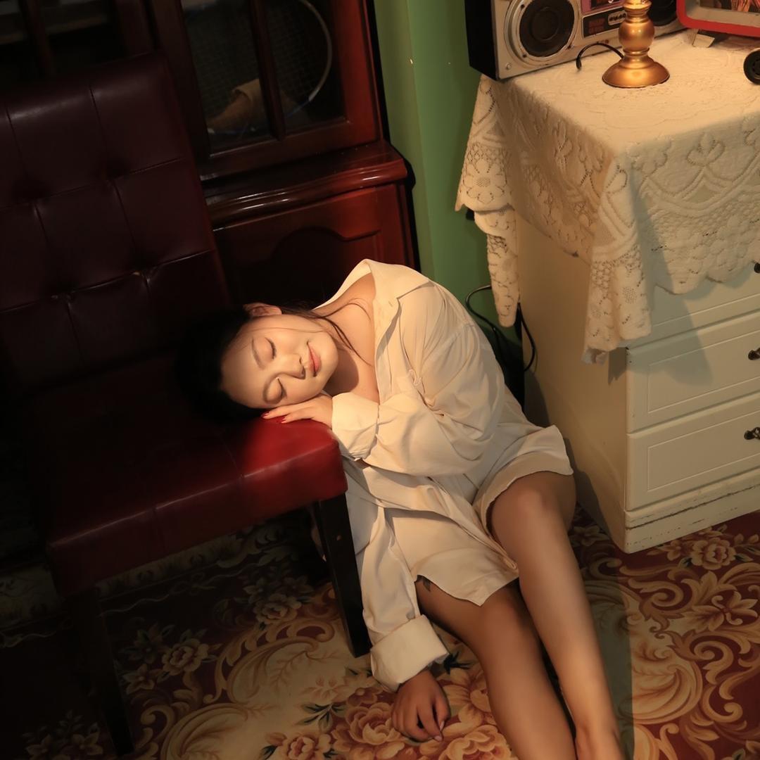 蓝桉-