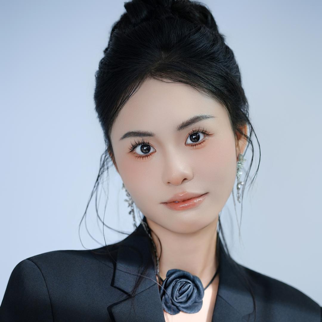 ☘️依然姐妹👭🏻花🌻💄💐