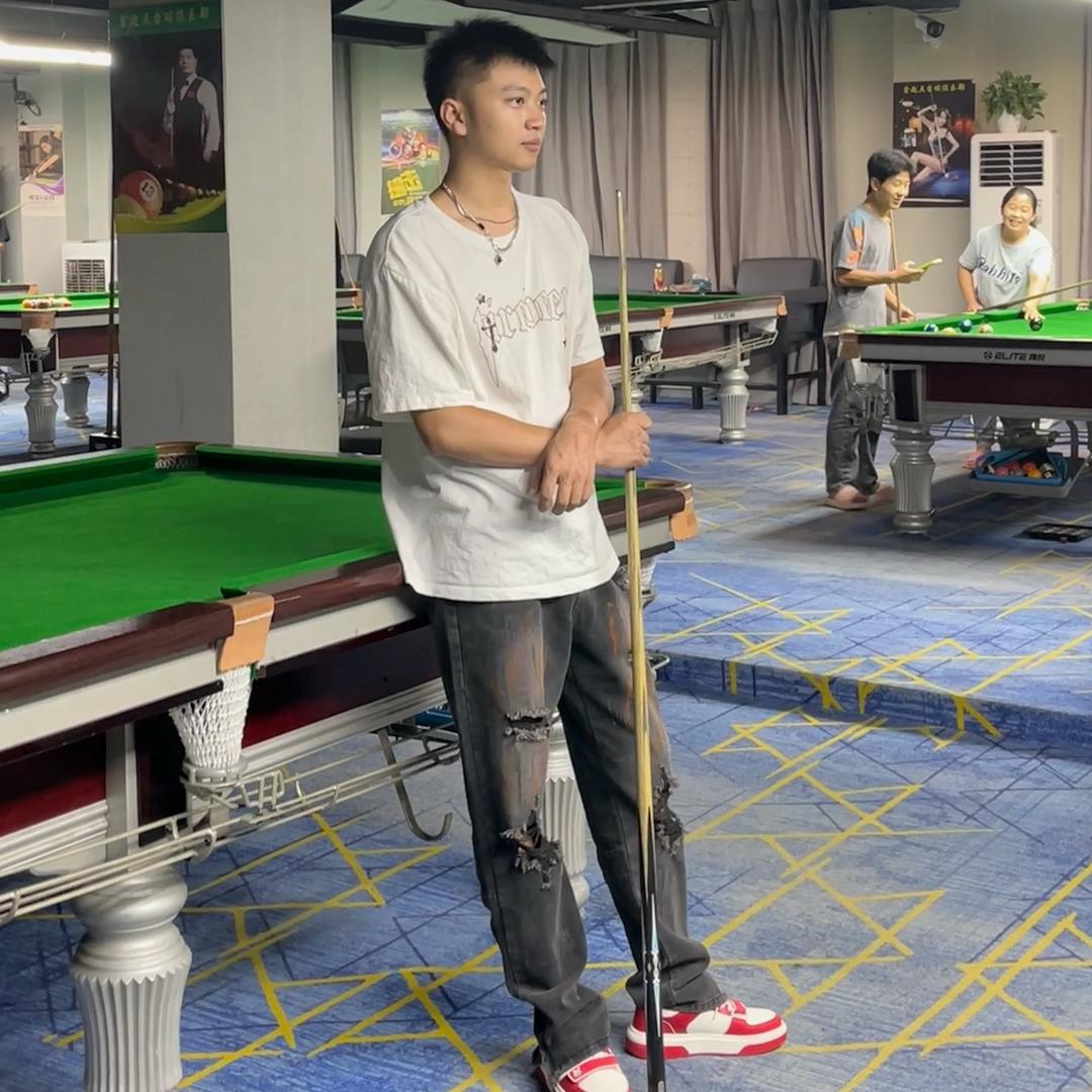 鑫起点台球俱乐部