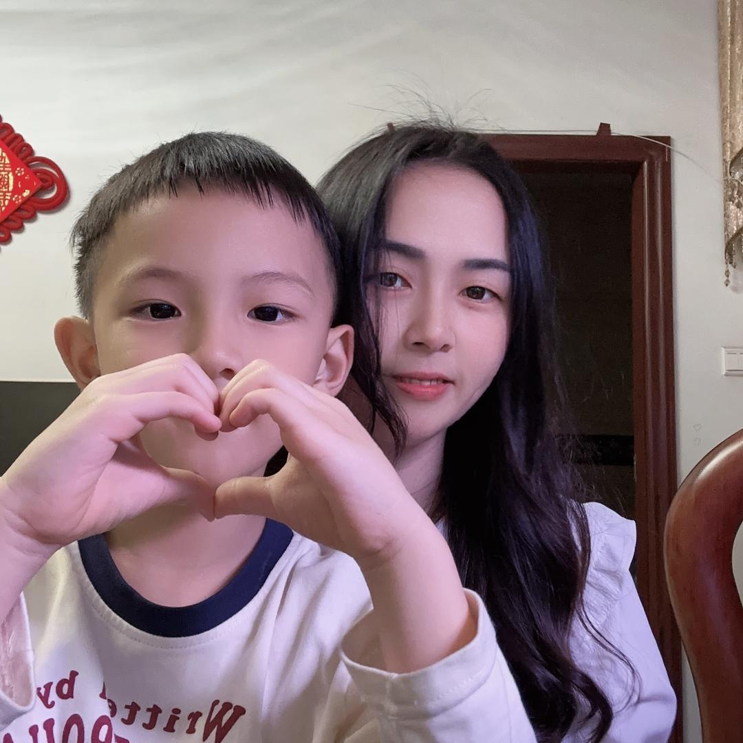 奕奕呐..
