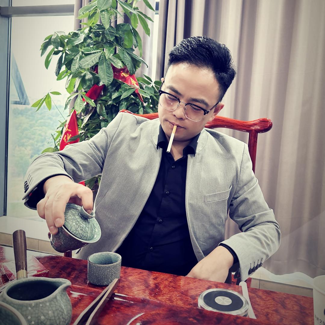 亚非(辰越传媒)