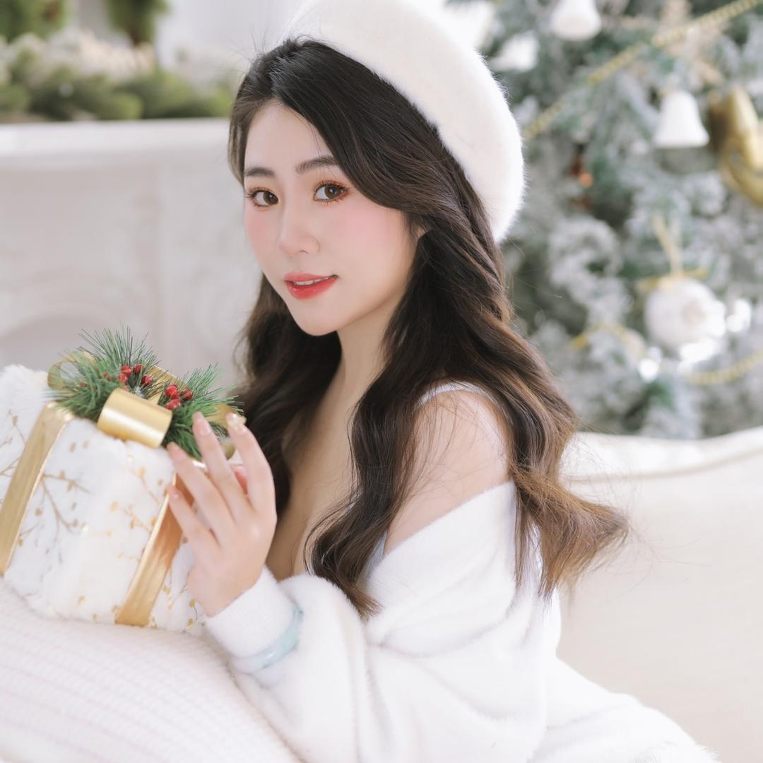 yuri有乐学姐