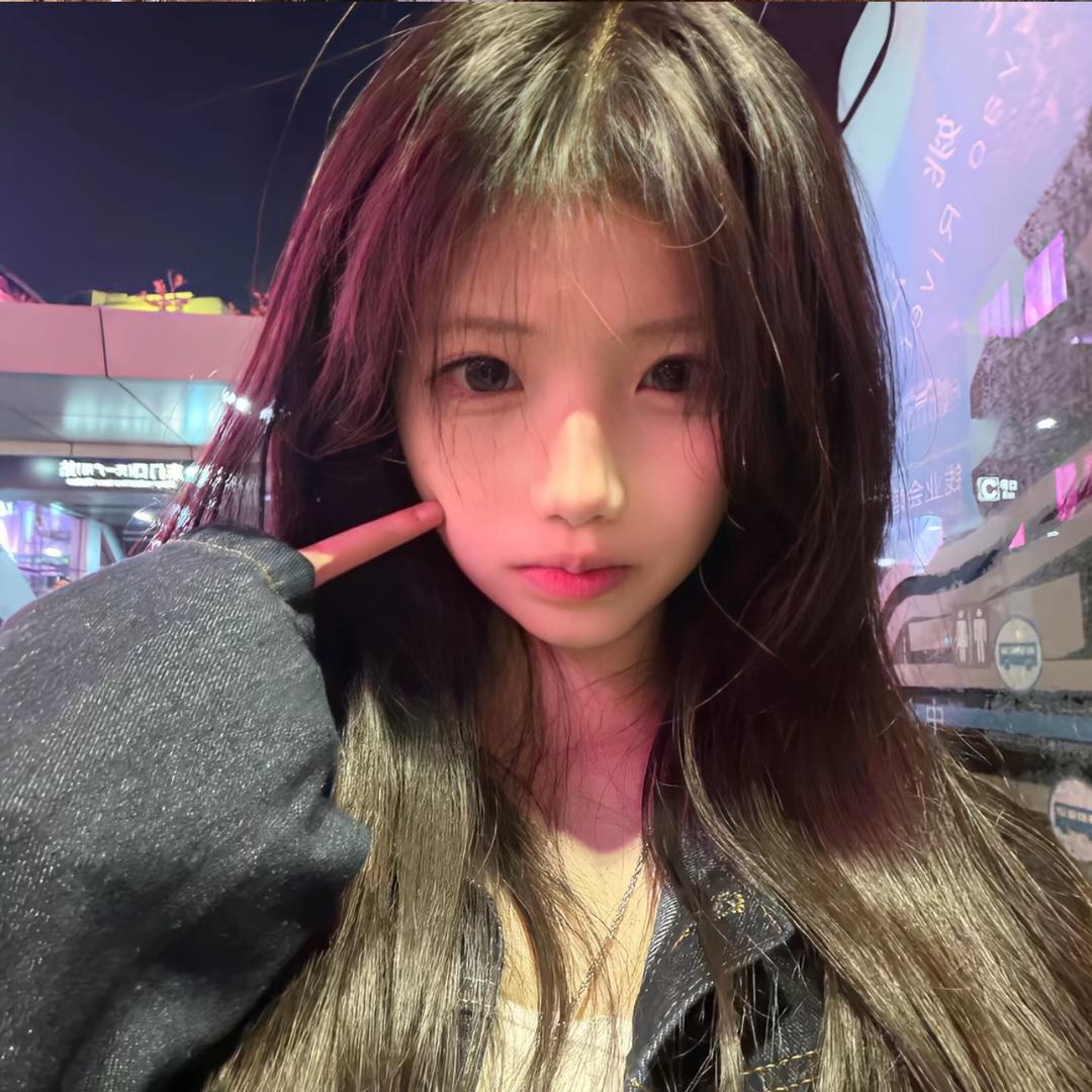 从小就想跟帅哥kiss
