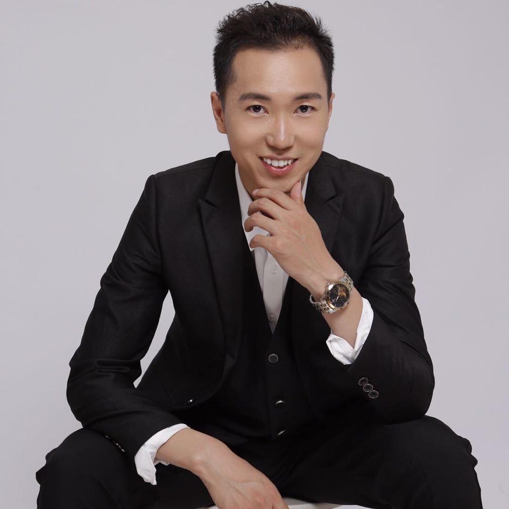 李老师(教唱歌)