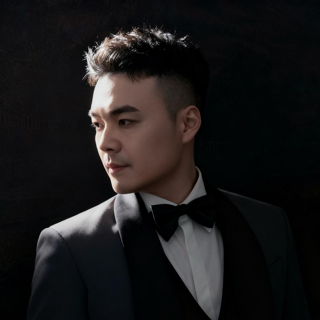 杨铠