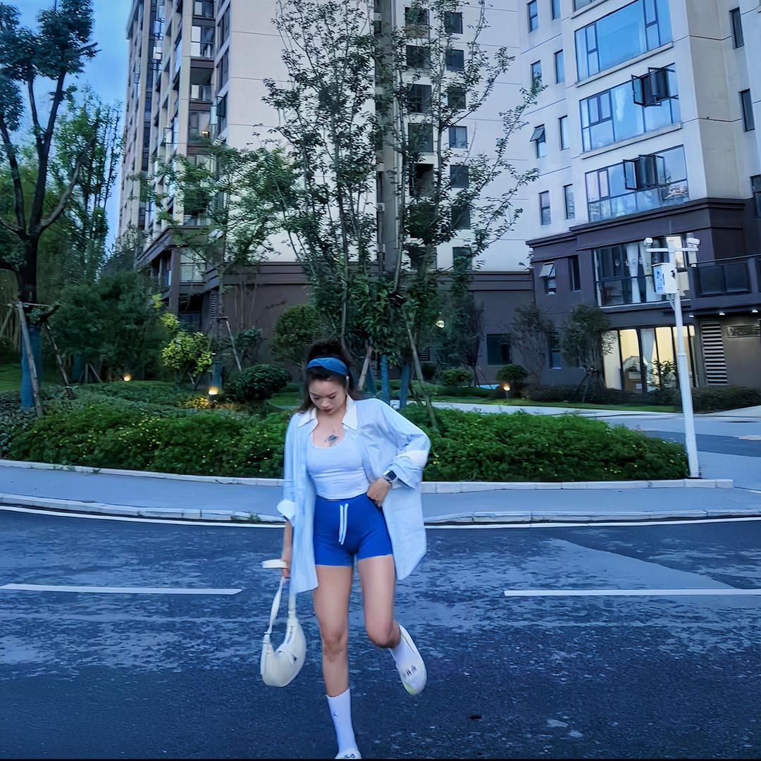 华阳运动余梓兮