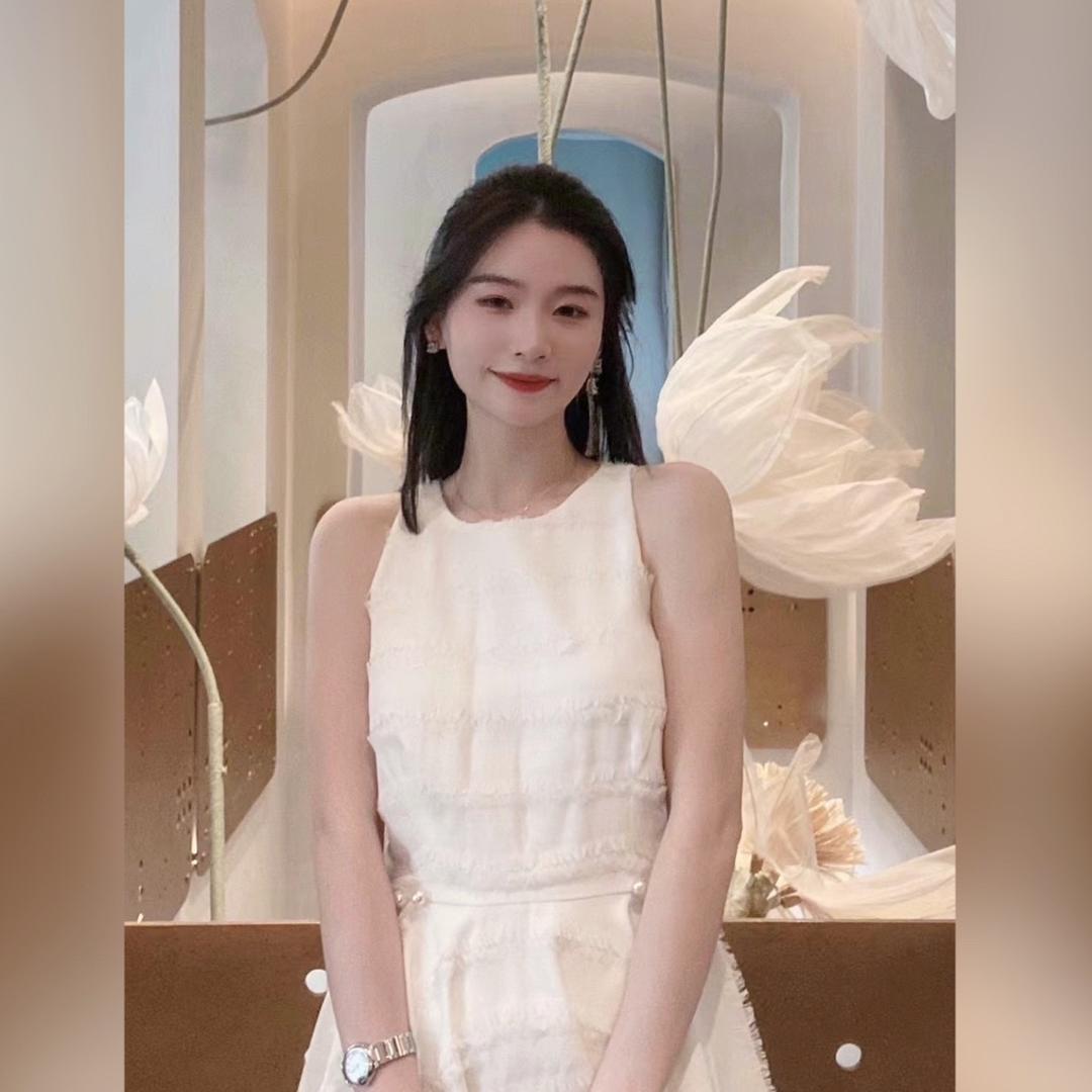 婉.