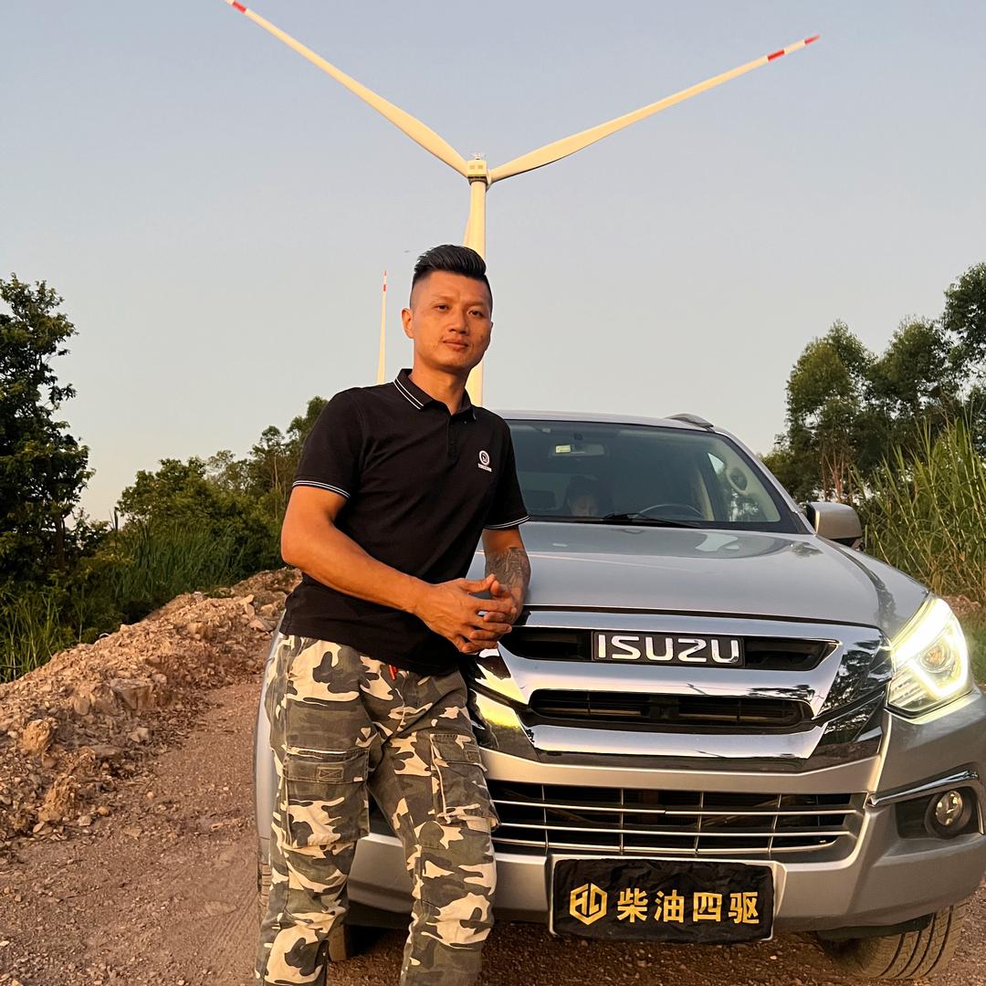 老男孩品车《四驱柴油SUV》