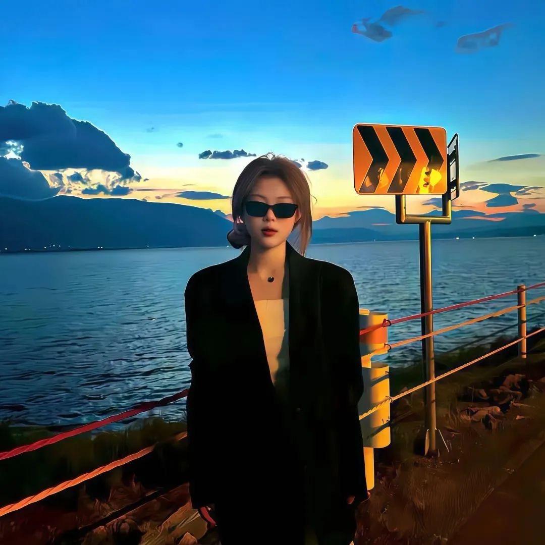 黃.