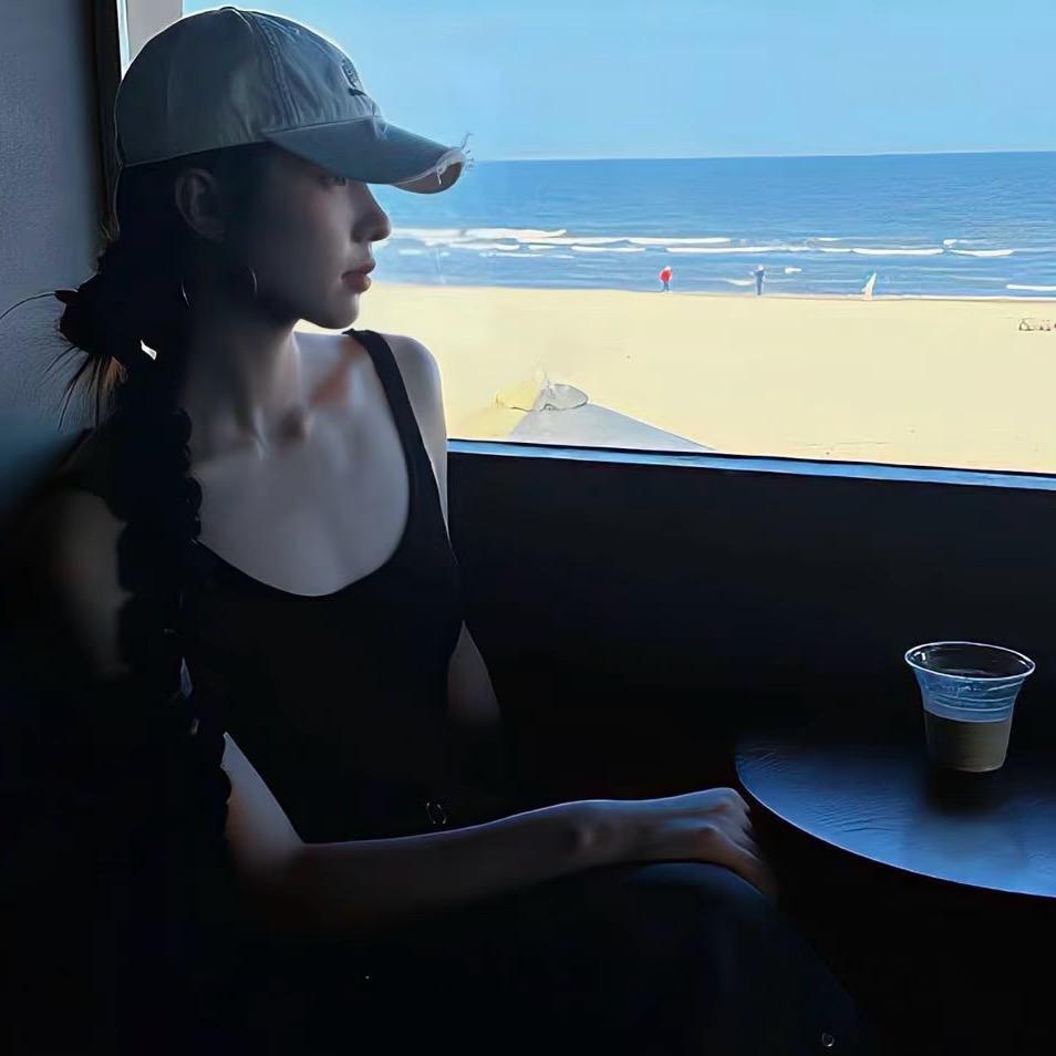 皮皮.
