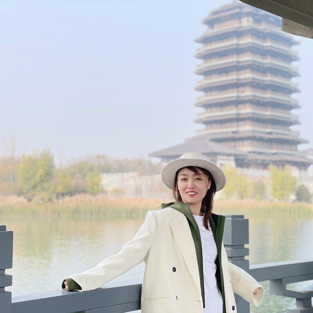 长颈鹿私立美校官方号