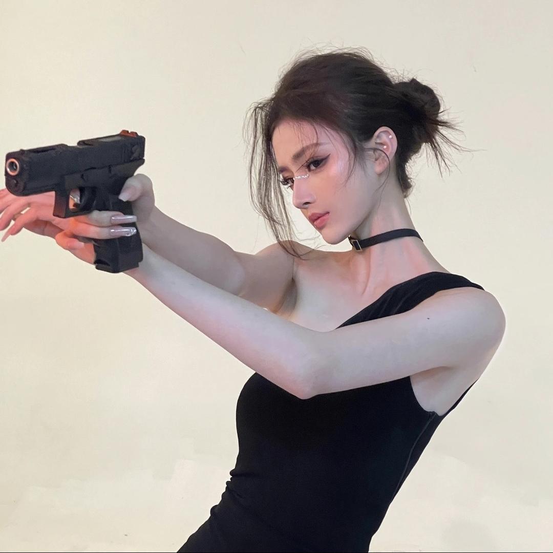 𝙊𝙣𝙡𝙞𝙣𝙮