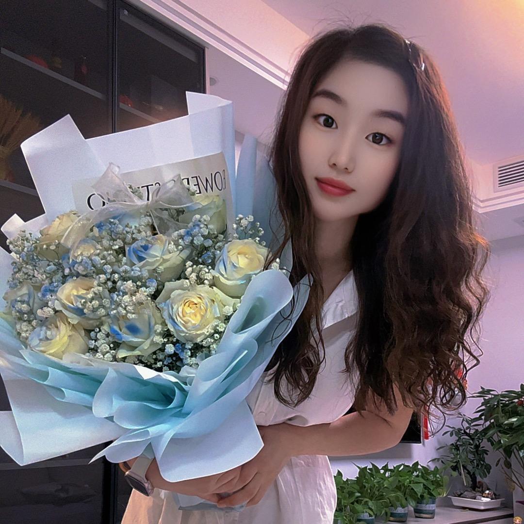 小杨同学🙇🏻‍♀️