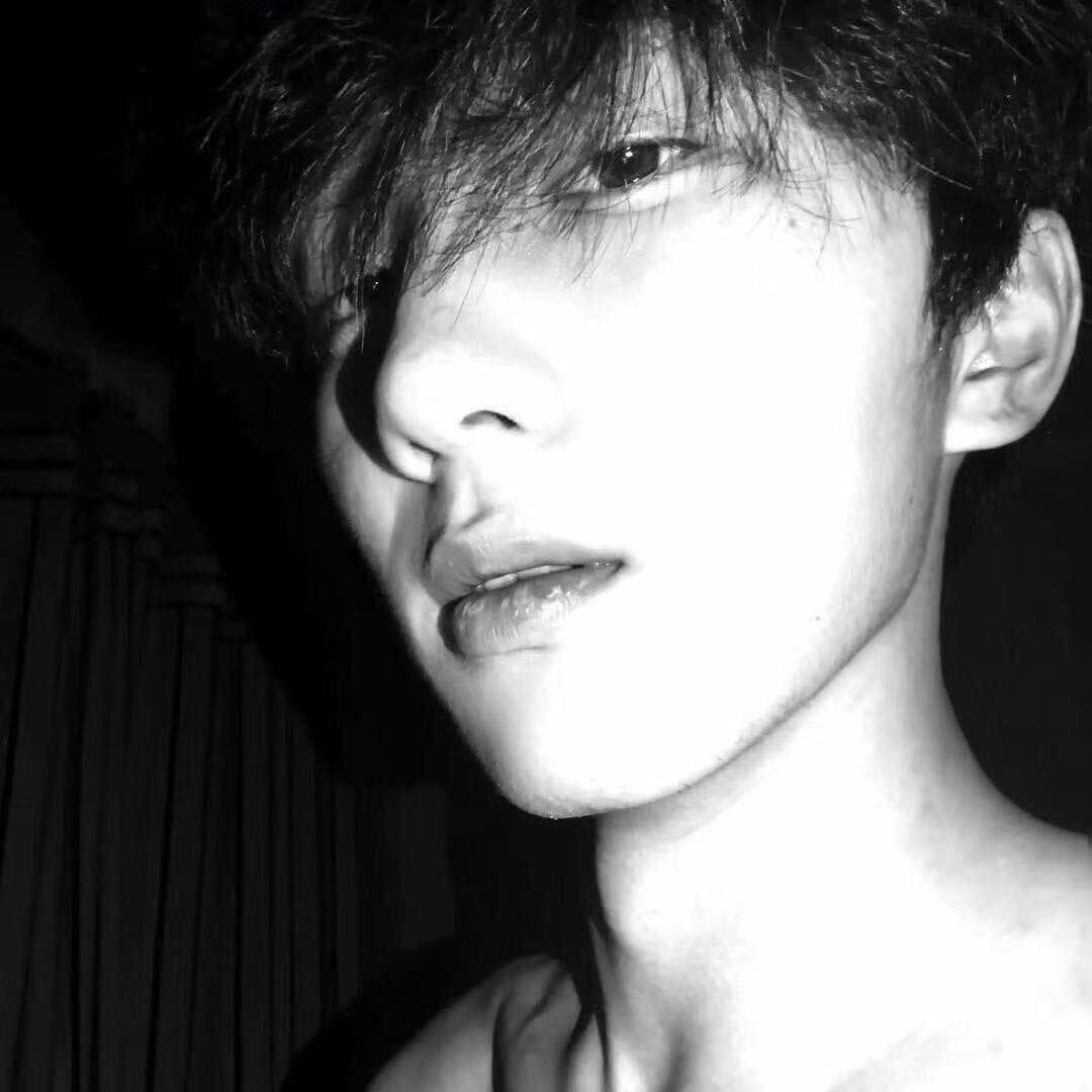 江苏男明星余晨昊