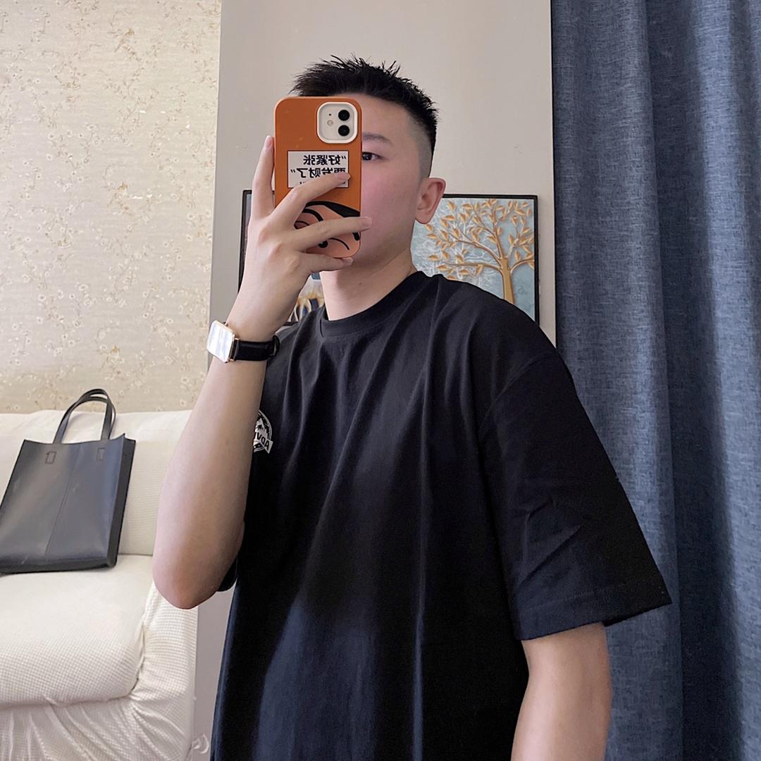 是伟伟啊