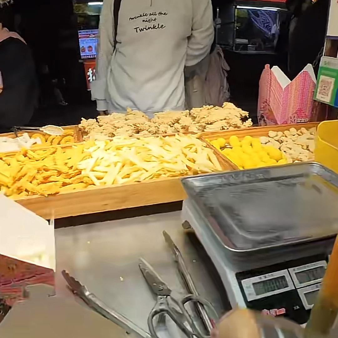 东至薯条虾片锅包肉(四点出摊)