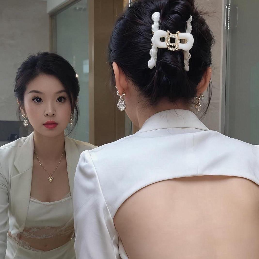 呆萌小妹、