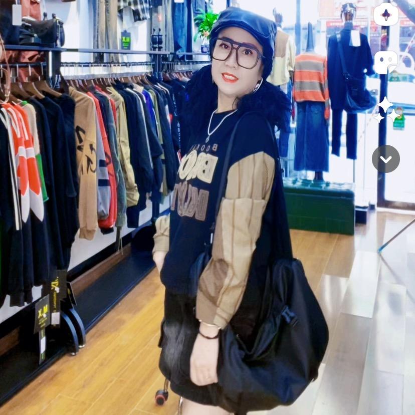 东坡区爱尚衣橱服装店