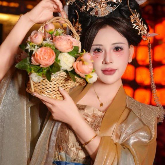莉莉
