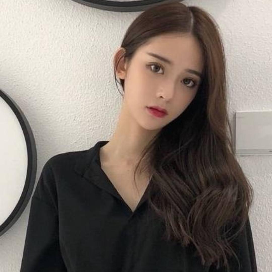 卖房子的妞  倩倩