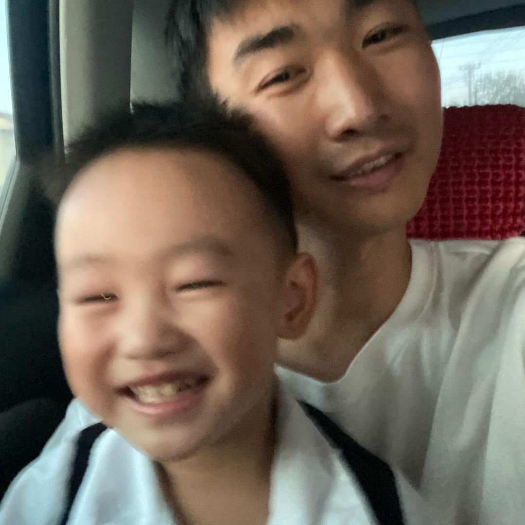 @小橙子😗(小虎牙)