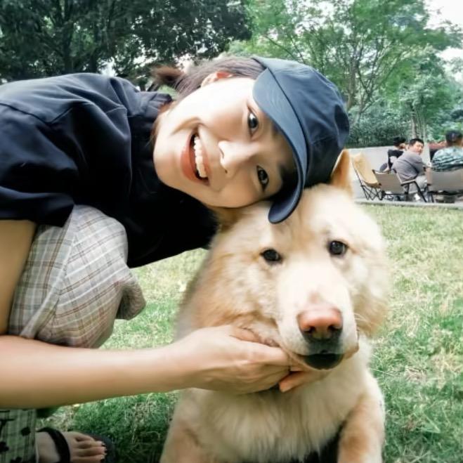 ￴￴ ￴￴ ￴ ￴￴