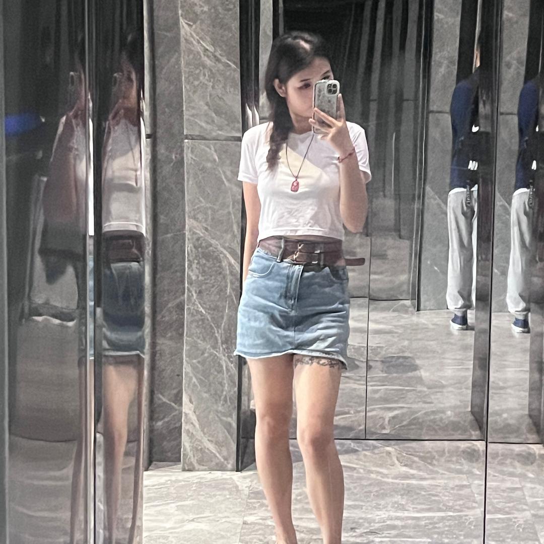 妍妍带你吃喝玩✨